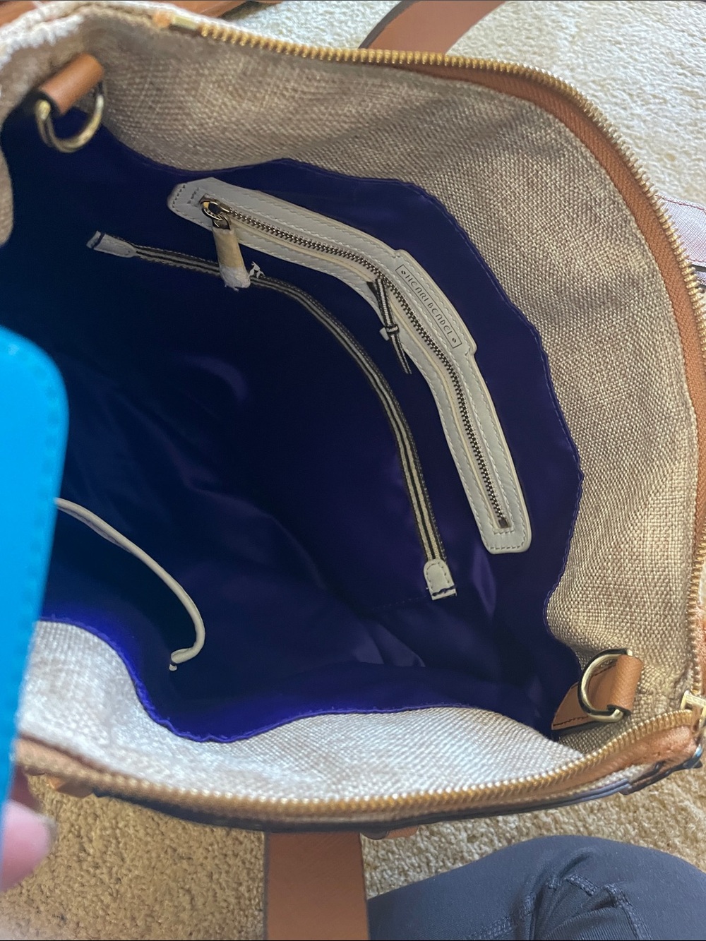 HENRI BENDEL JET SETTER TRAVEL BAG LIKE NEW! - Picture 8 of 15